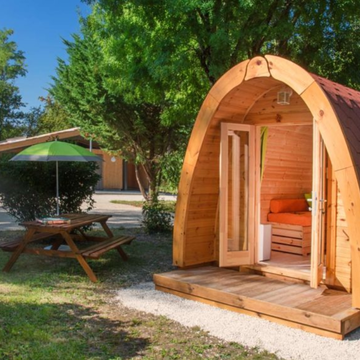 Camping avec cabane en bois à Lauzerte